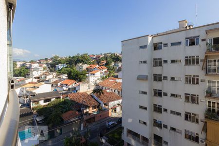 Apartamento à venda com 70m², 3 quartos e 1 vaga Apartamento à venda com 70m², 3 quartos e 1 vagaVista