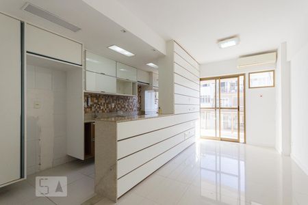 Apartamento à venda com 70m², 3 quartos e 1 vaga Apartamento à venda com 70m², 3 quartos e 1 vagaSala
