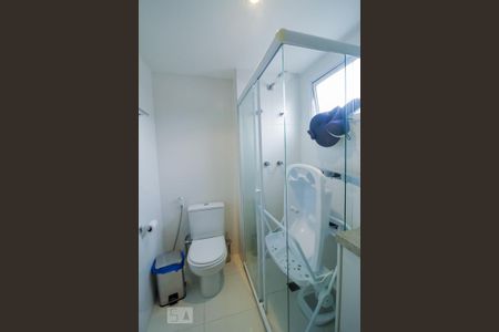 Apartamento à venda com 210m², 3 quartos e 4 vagasBanheiro Suíte 2