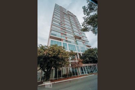 Apartamento à venda com 210m², 3 quartos e 4 vagasFachada