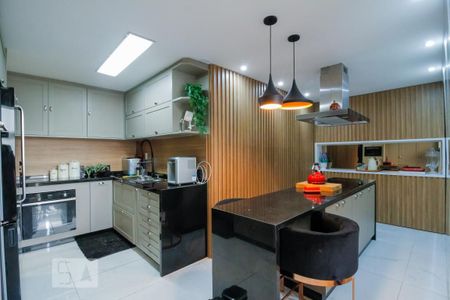 Apartamento à venda com 210m², 3 quartos e 4 vagasCozinha