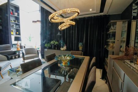 Apartamento à venda com 210m², 3 quartos e 4 vagasSala