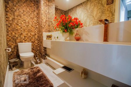 Apartamento à venda com 210m², 3 quartos e 4 vagasLavabo