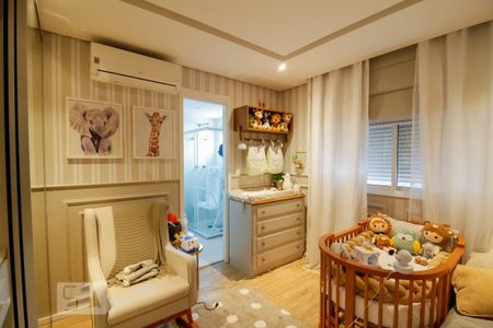 Apartamento à venda com 210m², 3 quartos e 4 vagasSuíte 2