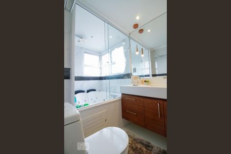 Banheiro Suíte 1 de apartamento à venda com 3 quartos, 210m² em Vila Mariana, São Paulo