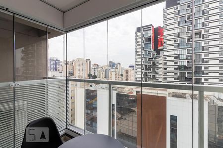 Varanda de kitnet/studio para alugar com 1 quarto, 28m² em Vila Olímpia, São Paulo