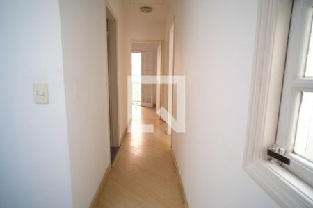 corredor de casa à venda com 3 quartos, 90m² em Vila Madalena, São Paulo