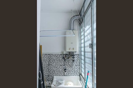 Casa à venda com 200m², 5 quartos e sem vagaCozinha e Área de Serviço