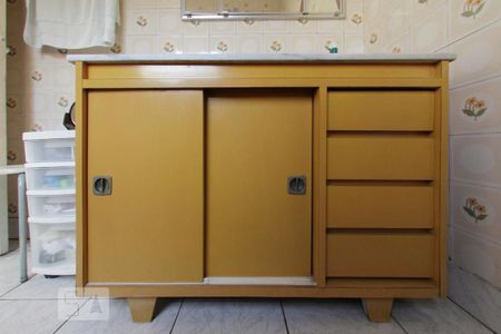 Casa à venda com 100m², 2 quartos e 7 vagasBanheiro - casa 1 - gabinete da pia