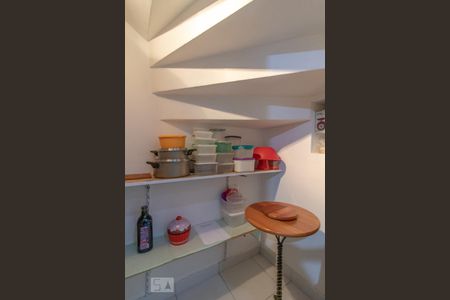 Casa à venda com 350m², 4 quartos e 3 vagasDespensa