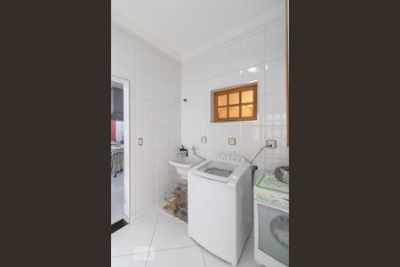 Casa à venda com 350m², 4 quartos e 3 vagasÁrea de Serviço 