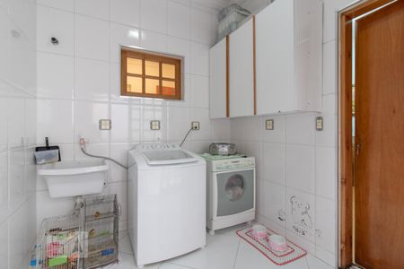 Casa à venda com 350m², 4 quartos e 3 vagasÁrea de Serviço 