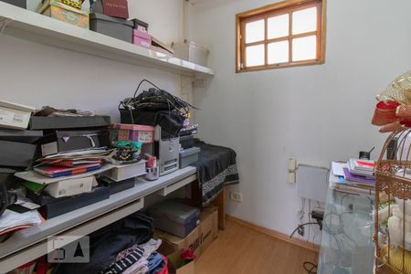 Casa à venda com 350m², 4 quartos e 3 vagasEscritório