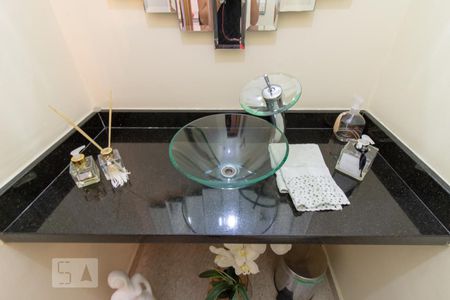 Lavabo de casa à venda com 4 quartos, 350m² em Vila Maria, São Paulo