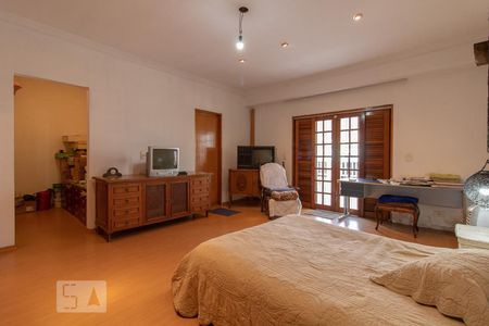 Casa à venda com 350m², 4 quartos e 3 vagasSuíte 1