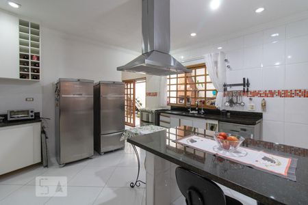 Casa à venda com 350m², 4 quartos e 3 vagasCozinha