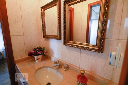 Apartamento para alugar com 171m², 4 quartos e 3 vagas Apartamento para alugar com 171m², 4 quartos e 3 vagasBanheiro