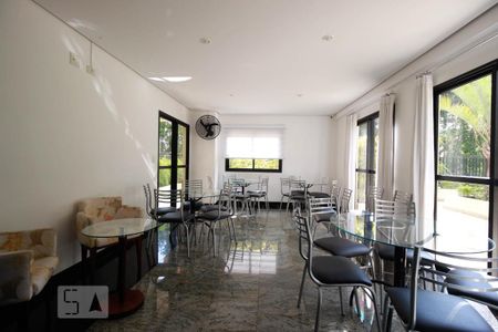 Apartamento para alugar com 171m², 4 quartos e 3 vagas Apartamento para alugar com 171m², 4 quartos e 3 vagasSalão de festa