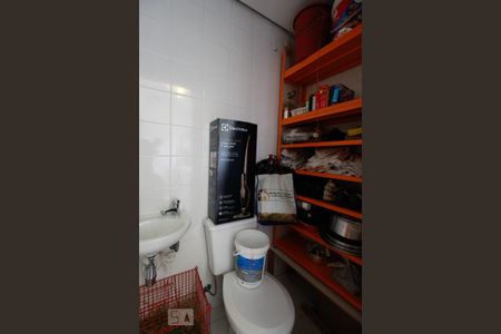 Apartamento para alugar com 171m², 4 quartos e 3 vagas Apartamento para alugar com 171m², 4 quartos e 3 vagasBanheiro de serviço