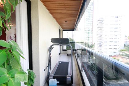 Apartamento para alugar com 171m², 4 quartos e 3 vagas Apartamento para alugar com 171m², 4 quartos e 3 vagasVaranda