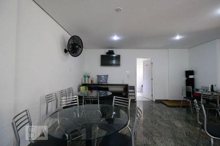 Apartamento para alugar com 171m², 4 quartos e 3 vagas Apartamento para alugar com 171m², 4 quartos e 3 vagasSalão de festa
