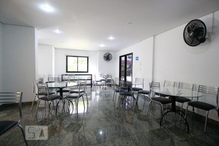 Apartamento para alugar com 171m², 4 quartos e 3 vagas Apartamento para alugar com 171m², 4 quartos e 3 vagasSalão de festa