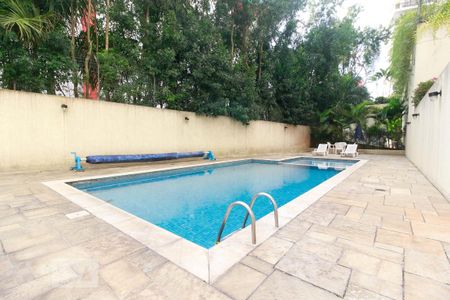 Apartamento para alugar com 171m², 4 quartos e 3 vagas Apartamento para alugar com 171m², 4 quartos e 3 vagasPiscina