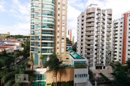 Apartamento para alugar com 171m², 4 quartos e 3 vagas Apartamento para alugar com 171m², 4 quartos e 3 vagasVista