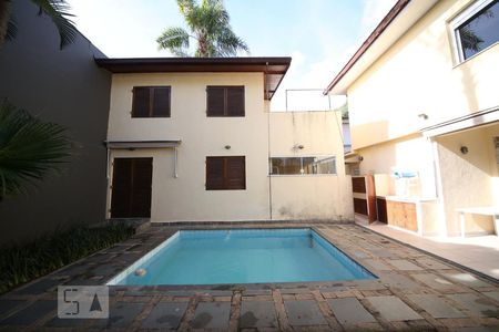 Edícula  -  Piscina  de casa para alugar com 4 quartos, 280m² em Brooklin Paulista, São Paulo