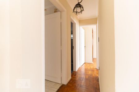 Corredor de apartamento para alugar com 2 quartos, 67m² em Aclimação, São Paulo