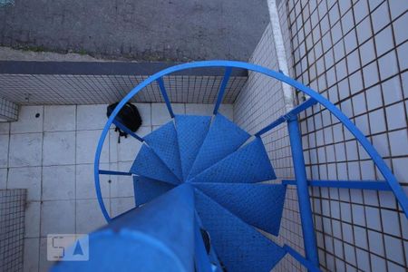 Casa para alugar com 55m², 3 quartos e sem vagaEscada varanda para entrada