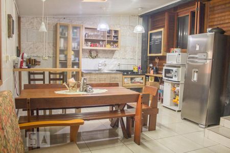 Casa para alugar com 468m², 3 quartos e 3 vagasCozinha