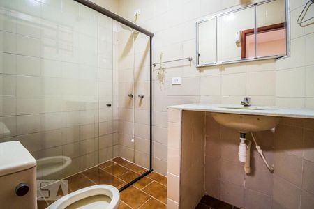 Casa à venda com 190m², 4 quartos e 2 vagasBanheiro da Suíte 1