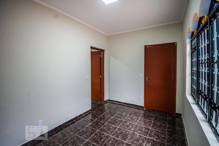 Sala de TV de casa para alugar com 4 quartos, 190m² em Vila Nogueira, Campinas