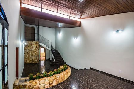 Salvar de casa para alugar com 4 quartos, 190m² em Vila Nogueira, Campinas