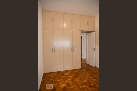 Quarto 1 de apartamento para alugar com 2 quartos, 113m² em Copacabana, Rio de Janeiro