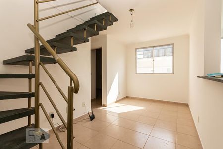 Sala  de apartamento à venda com 3 quartos, 100m² em Jardim Santa Teresinha, São Paulo