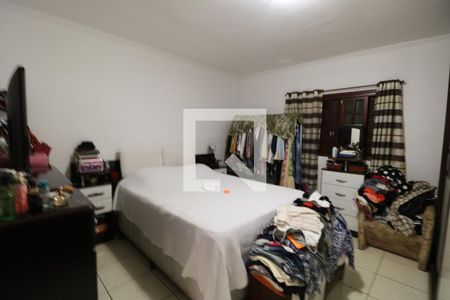 Casa à venda com 250m², 3 quartos e 3 vagas Casa à venda com 250m², 3 quartos e 3 vagasSuite 2