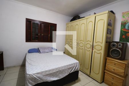 Casa à venda com 250m², 3 quartos e 3 vagas Casa à venda com 250m², 3 quartos e 3 vagasSuite 1