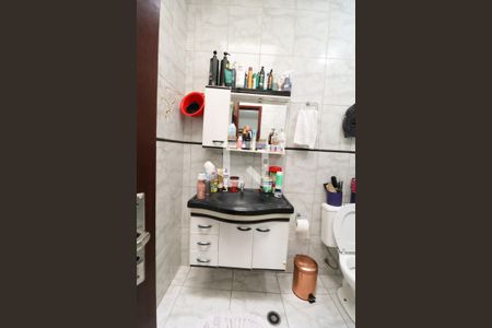 Casa à venda com 250m², 3 quartos e 3 vagas Casa à venda com 250m², 3 quartos e 3 vagasBanheiro da Suíte 2