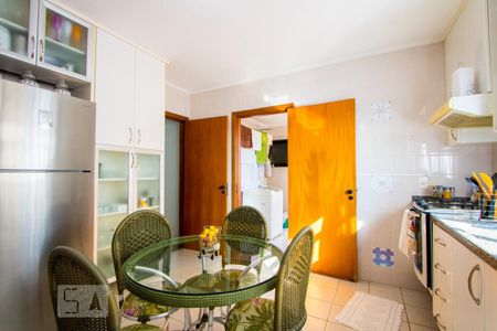 Apartamento à venda com 137m², 3 quartos e 2 vagasCozinha
