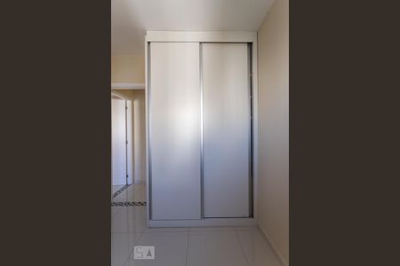 Apartamento para alugar com 68m², 2 quartos e 1 vagaQuarto 1 - Armários