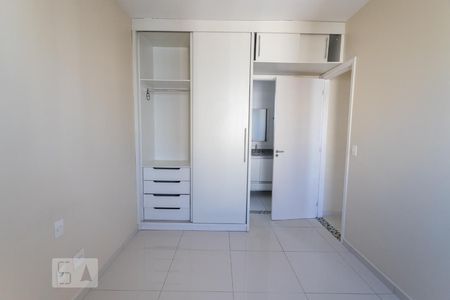 Apartamento para alugar com 68m², 2 quartos e 1 vagaQuarto 2 - Armários