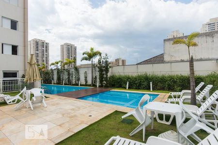 Apartamento para alugar com 68m², 2 quartos e 1 vagaPiscina