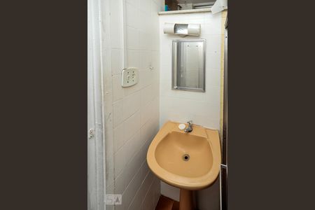 Banheiro de apartamento à venda com 1 quarto, 45m² em Pilares, Rio de Janeiro