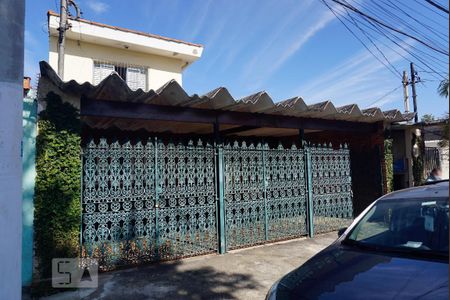 Casa para alugar com 180m², 3 quartos e 6 vagasFachada