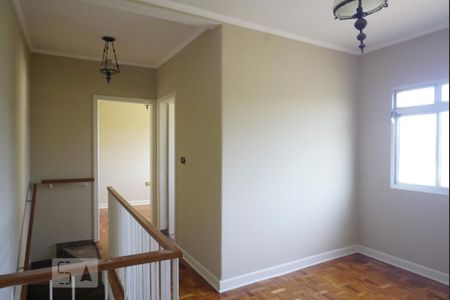 Casa para alugar com 180m², 3 quartos e 6 vagasSala de TV