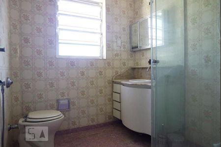 Casa para alugar com 180m², 3 quartos e 6 vagasBanheiro Social