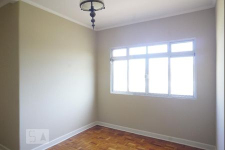 Casa para alugar com 180m², 3 quartos e 6 vagasSala de TV