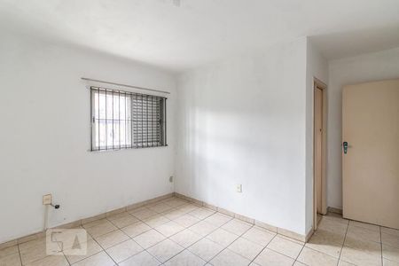 Suíte de casa à venda com 3 quartos, 213m² em Vila Bauab, São Paulo